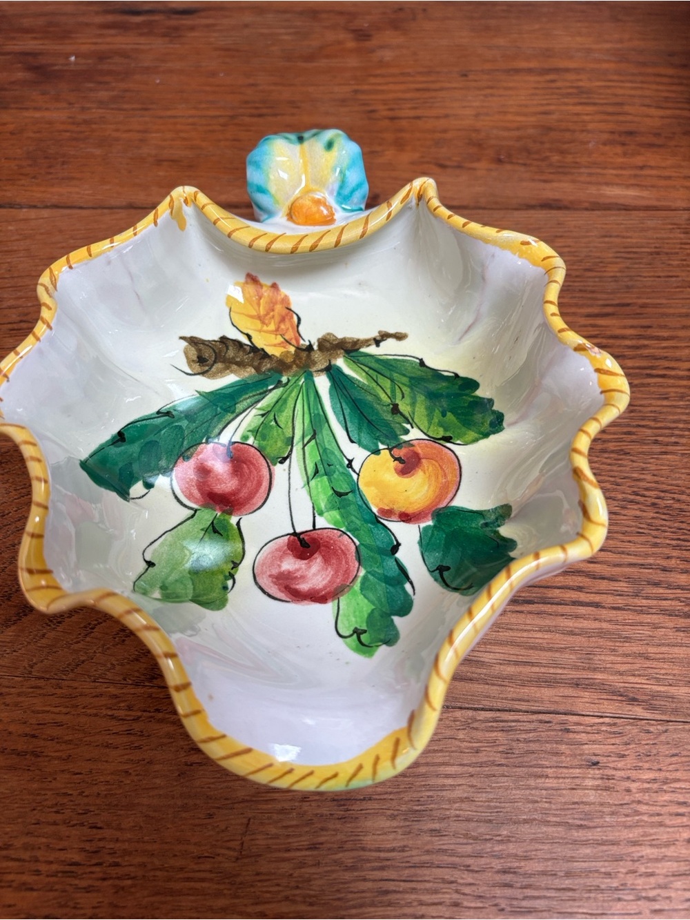 Vintage MCM Hand-Painted Italian Fratelli Fanciullac Ceramic Leaf Dish or Nappy